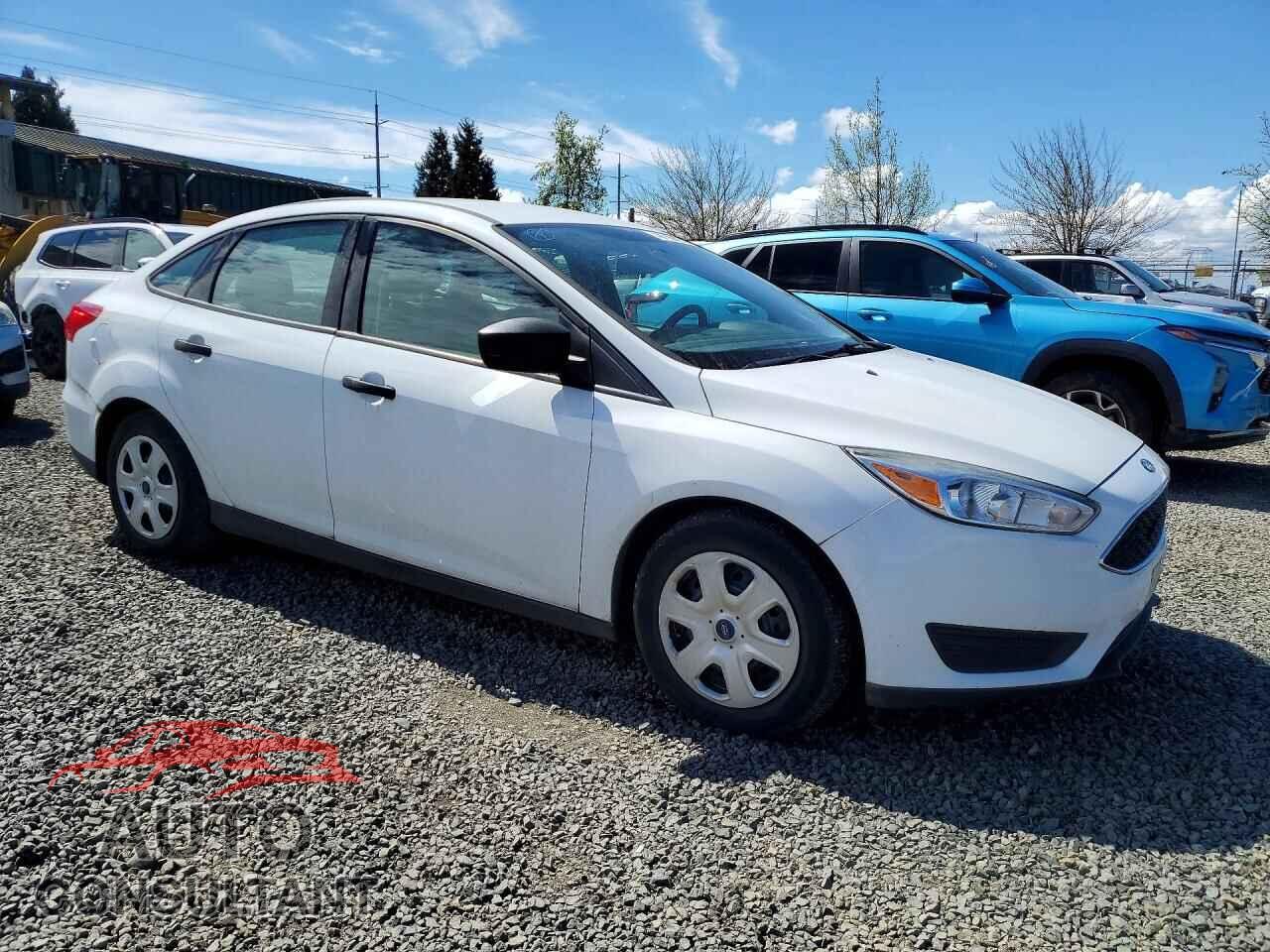 FORD FOCUS 2017 - 1FADP3E28HL329375