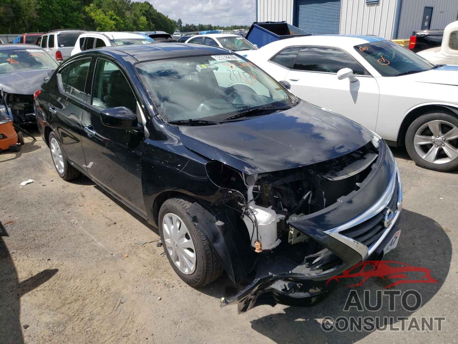 NISSAN VERSA 2019 - 3N1CN7AP4KL856249