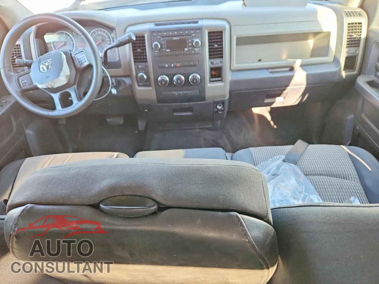 DODGE RAM 1500 2012 - 1C6RD7KT7CS144964