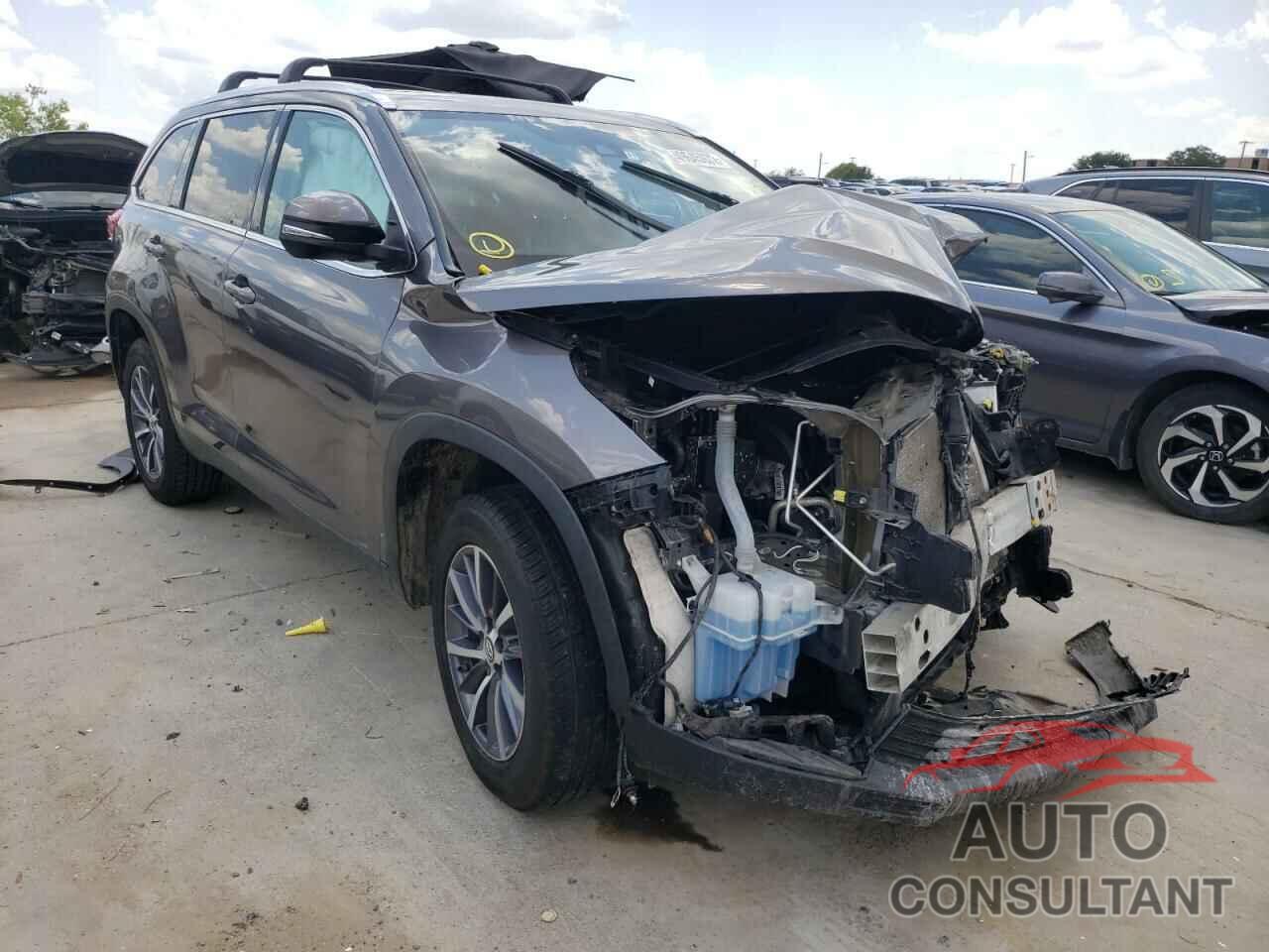 TOYOTA HIGHLANDER 2019 - 5TDKZRFH7KS567614