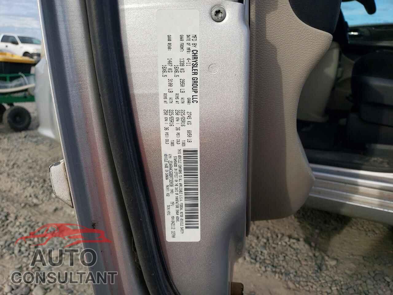 DODGE CARAVAN 2011 - 2D4RN4DG8BR732038