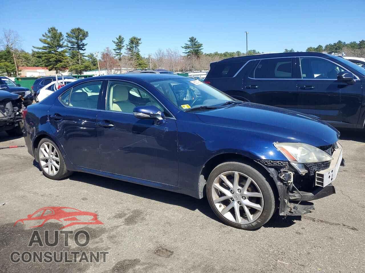 LEXUS IS 2012 - JTHCF5C25C5052879