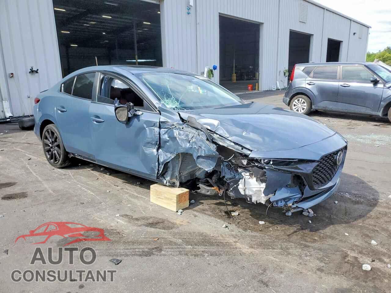 MAZDA 3 2023 - 3MZBPACM4PM372907