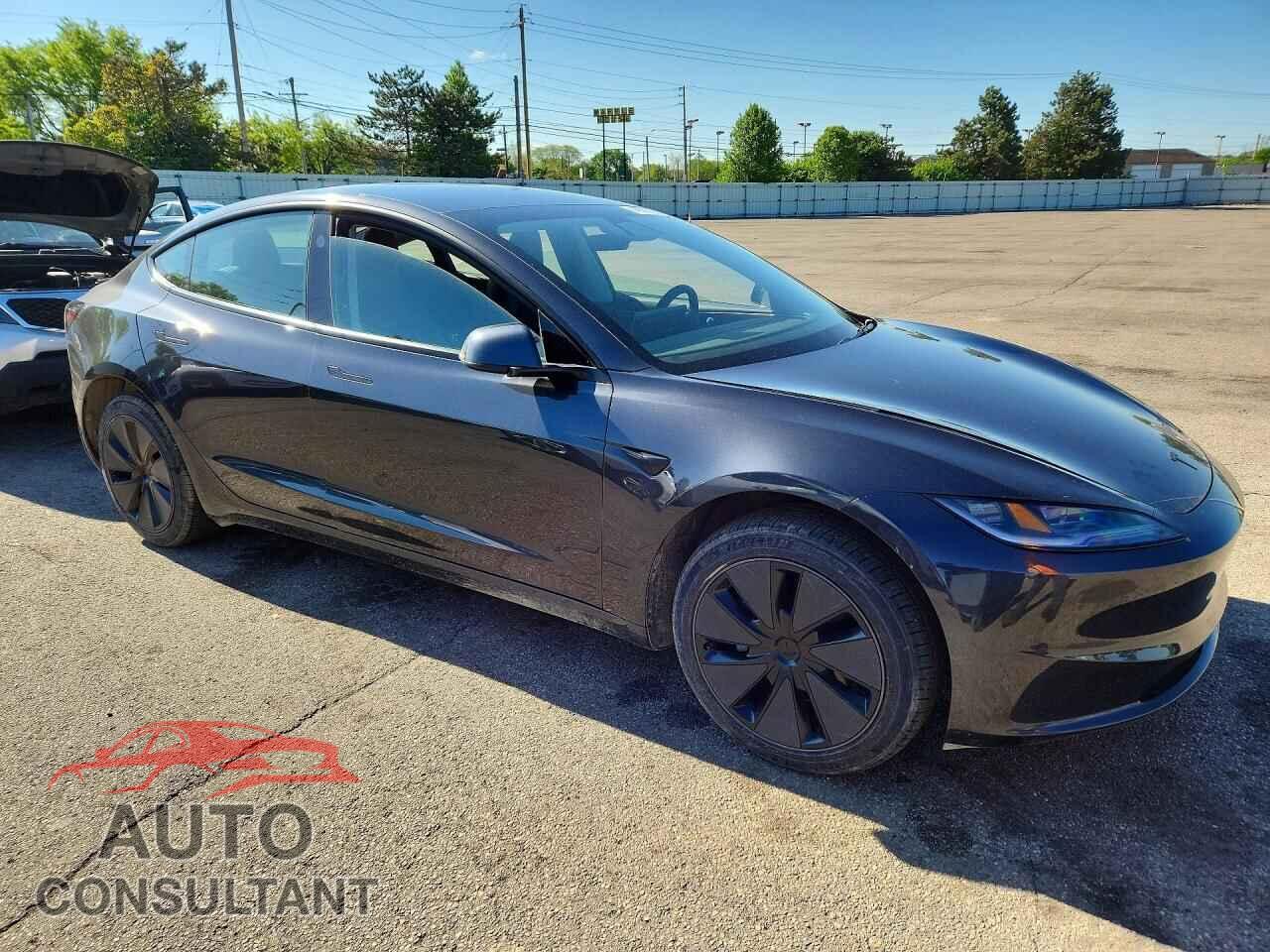 TESLA MODEL 3 2026 - 5YJ3E1EA4TF117544