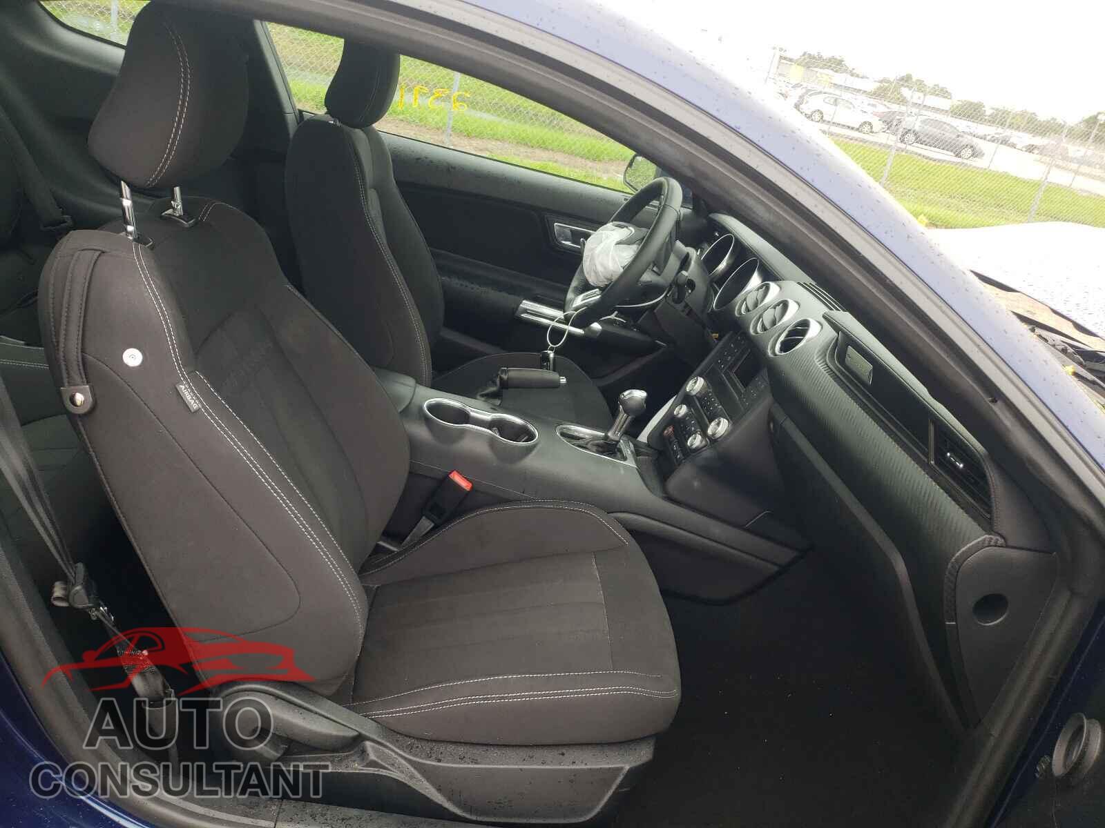 FORD MUSTANG 2019 - 1FA6P8TH5K5111631