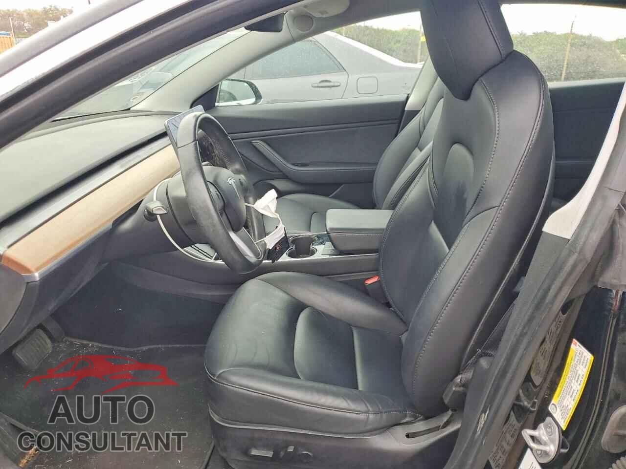 TESLA MODEL 3 2019 - 5YJ3E1EA1KF190823