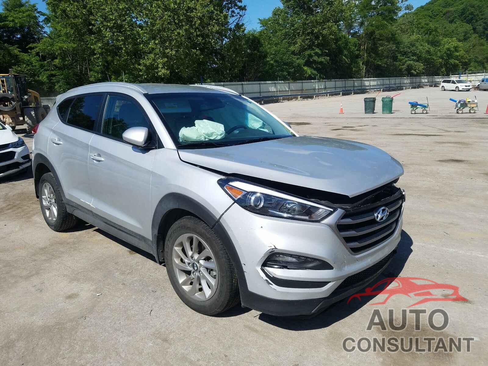 HYUNDAI TUCSON 2017 - KM8J3CA48HU316678