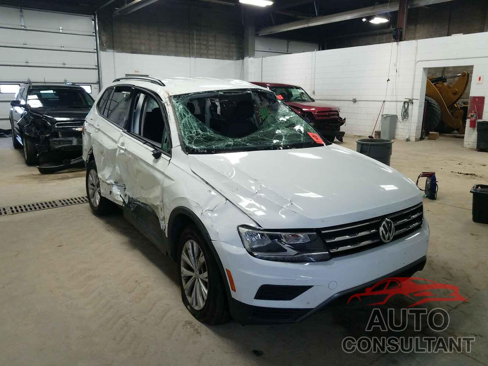 VOLKSWAGEN TIGUAN 2019 - 3VV0B7AXXKM157731
