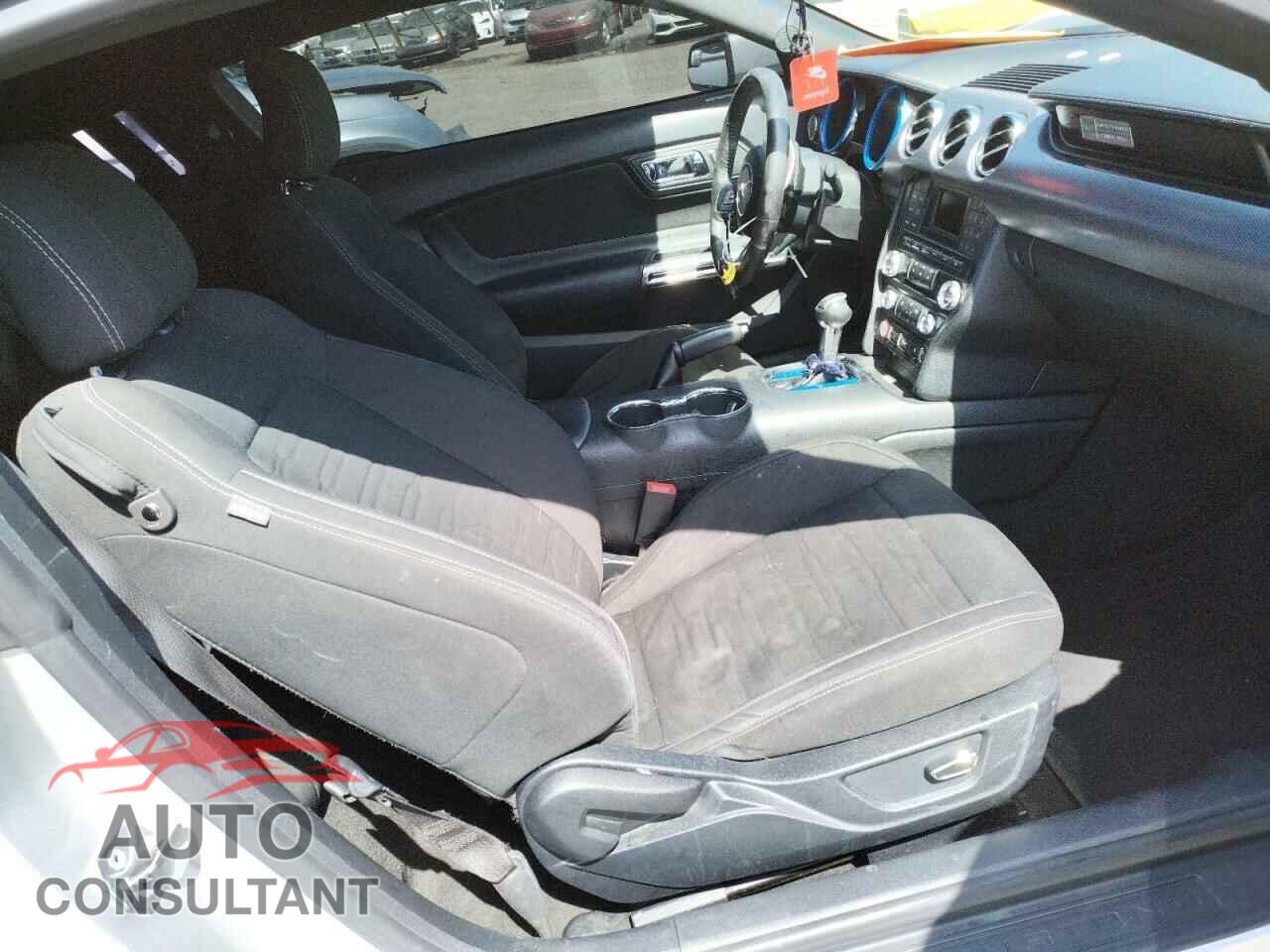 FORD MUSTANG 2017 - 1FA6P8TH1H5225411