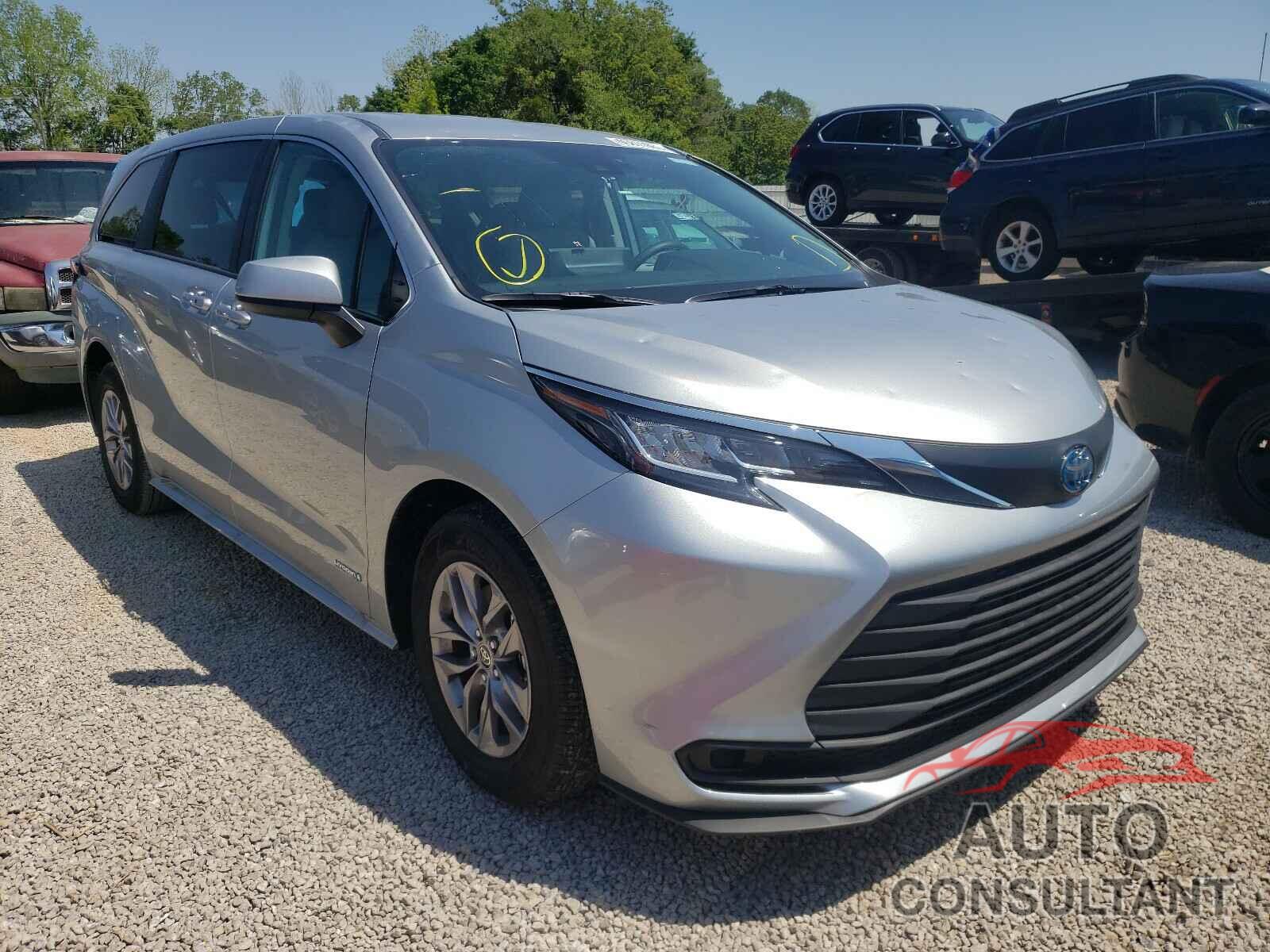 TOYOTA SIENNA 2021 - 5TDKRKEC8MS017726