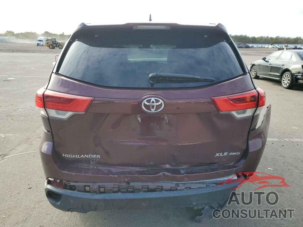 TOYOTA HIGHLANDER 2018 - 5TDJZRFH8JS495493