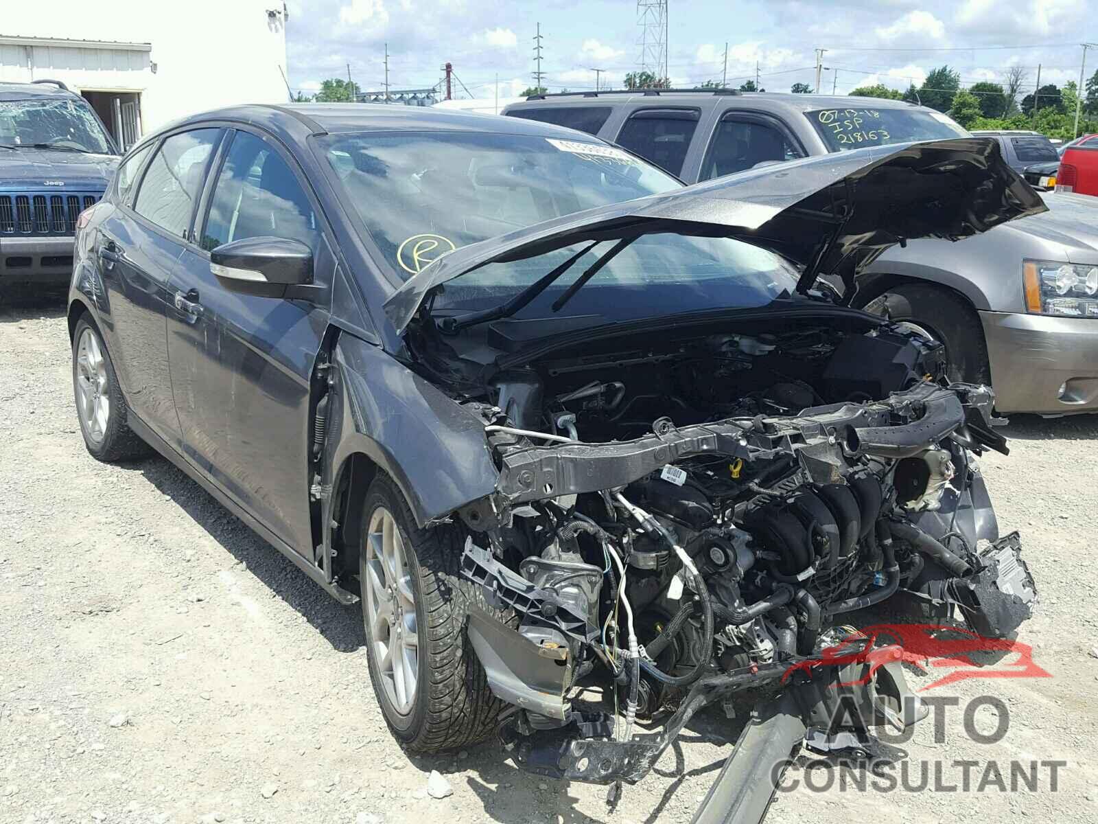 FORD FOCUS 2015 - 1FADP3K26FL260543