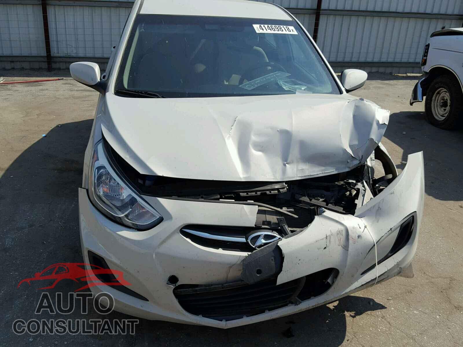 HYUNDAI ACCENT 2015 - KMHCT4AE9FU872681
