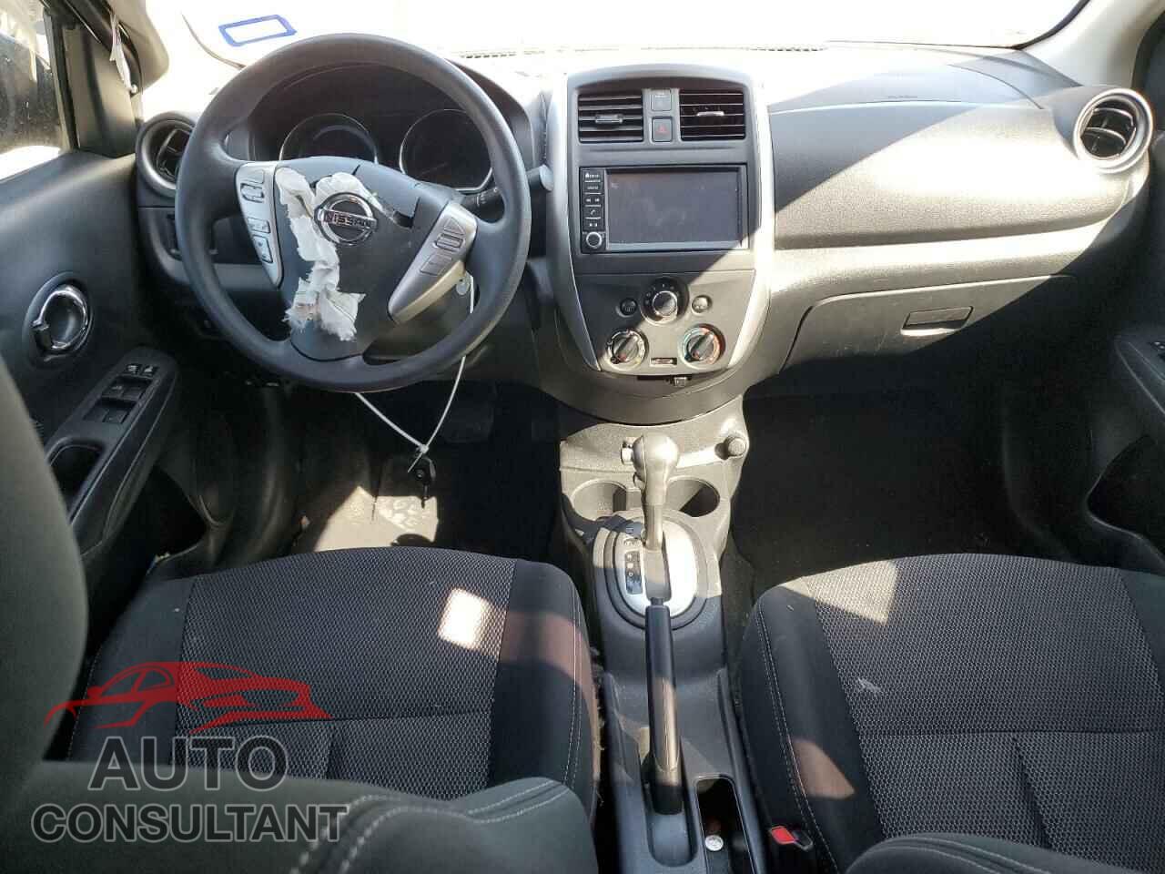 NISSAN VERSA 2019 - 3N1CN7AP3KL857036