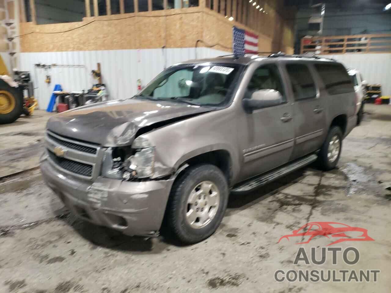 CHEVROLET SUBURBAN 2011 - 1GNSKHE33BR296058