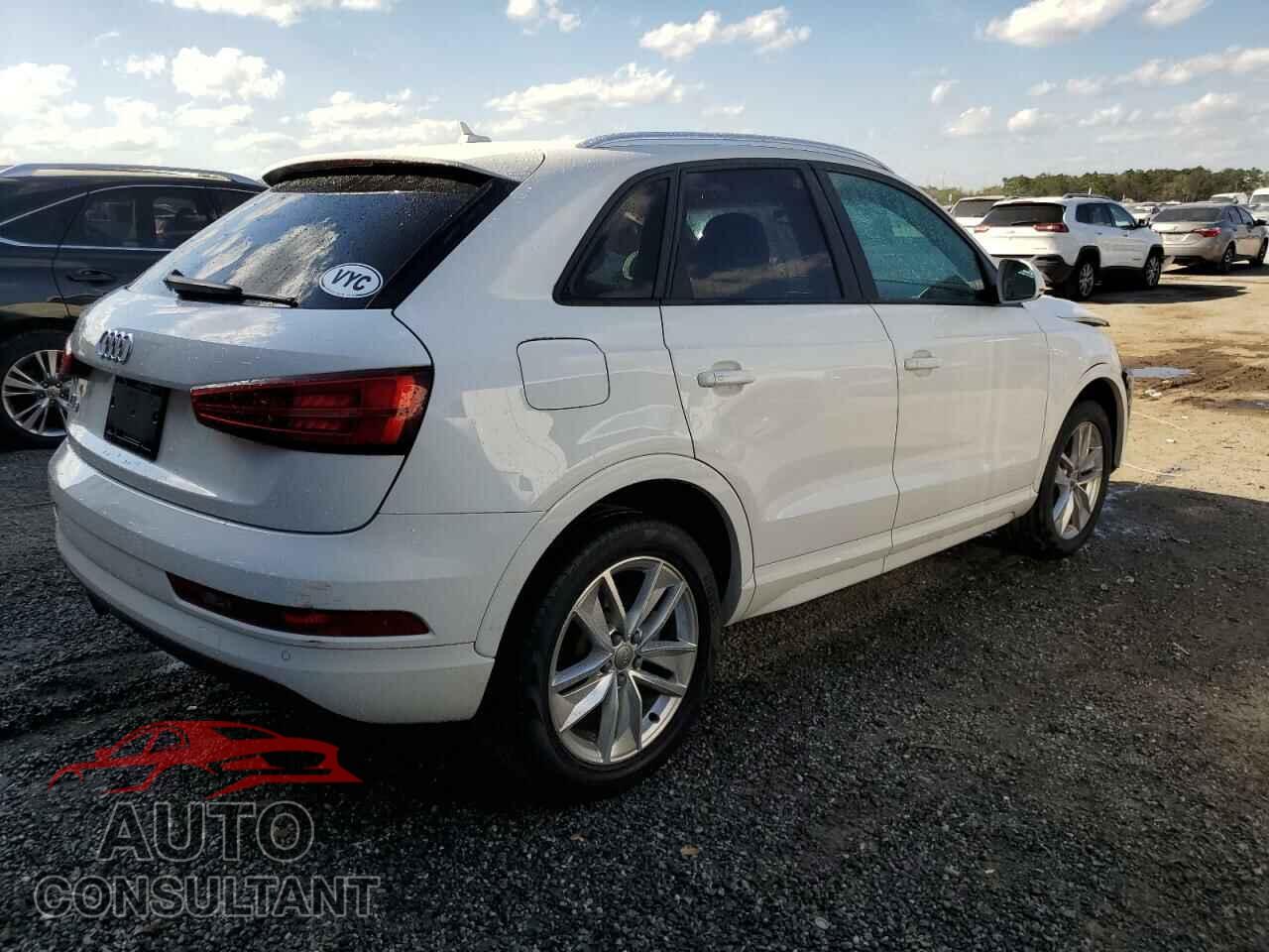 AUDI Q3 2017 - WA1BCCFS8HR006852