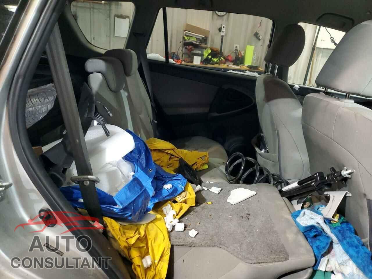 TOYOTA RAV4 2011 - 2T3BF4DV9BW137005
