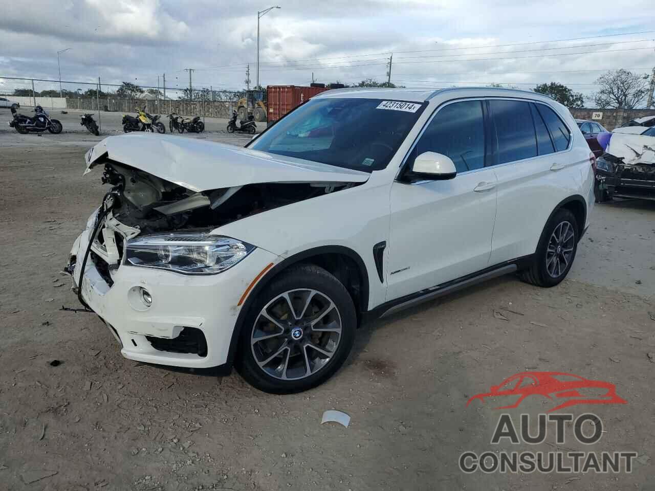 BMW X5 2018 - 5UXKR0C53J0Y02757