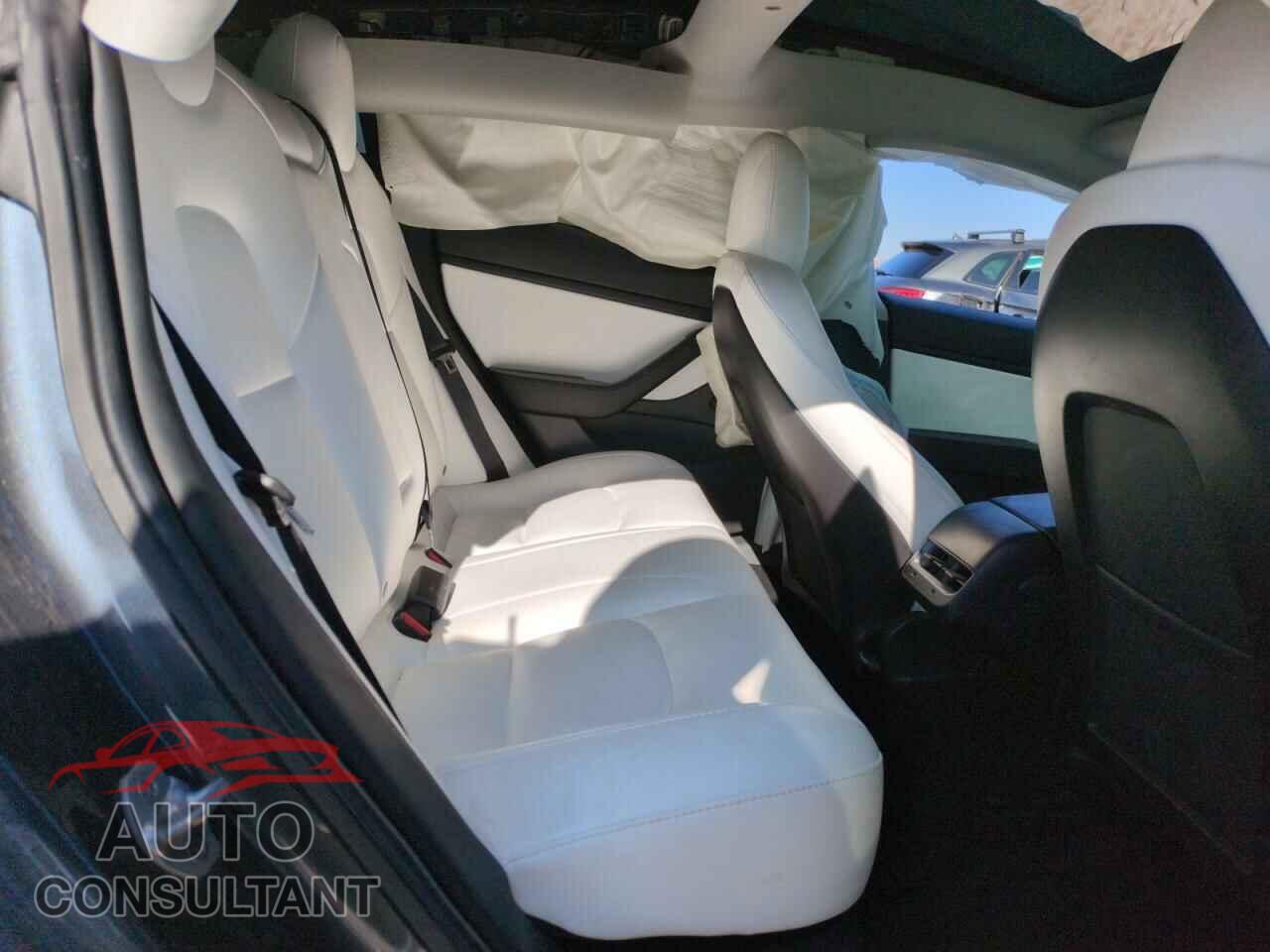 TESLA MODEL 3 2019 - 5YJ3E1EB4KF365946