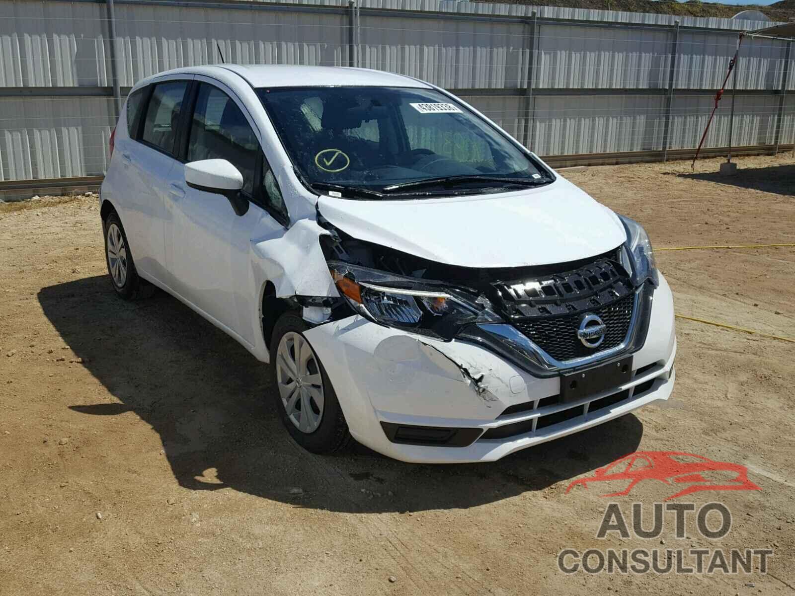 NISSAN VERSA 2018 - 3N1CE2CP8JL368596