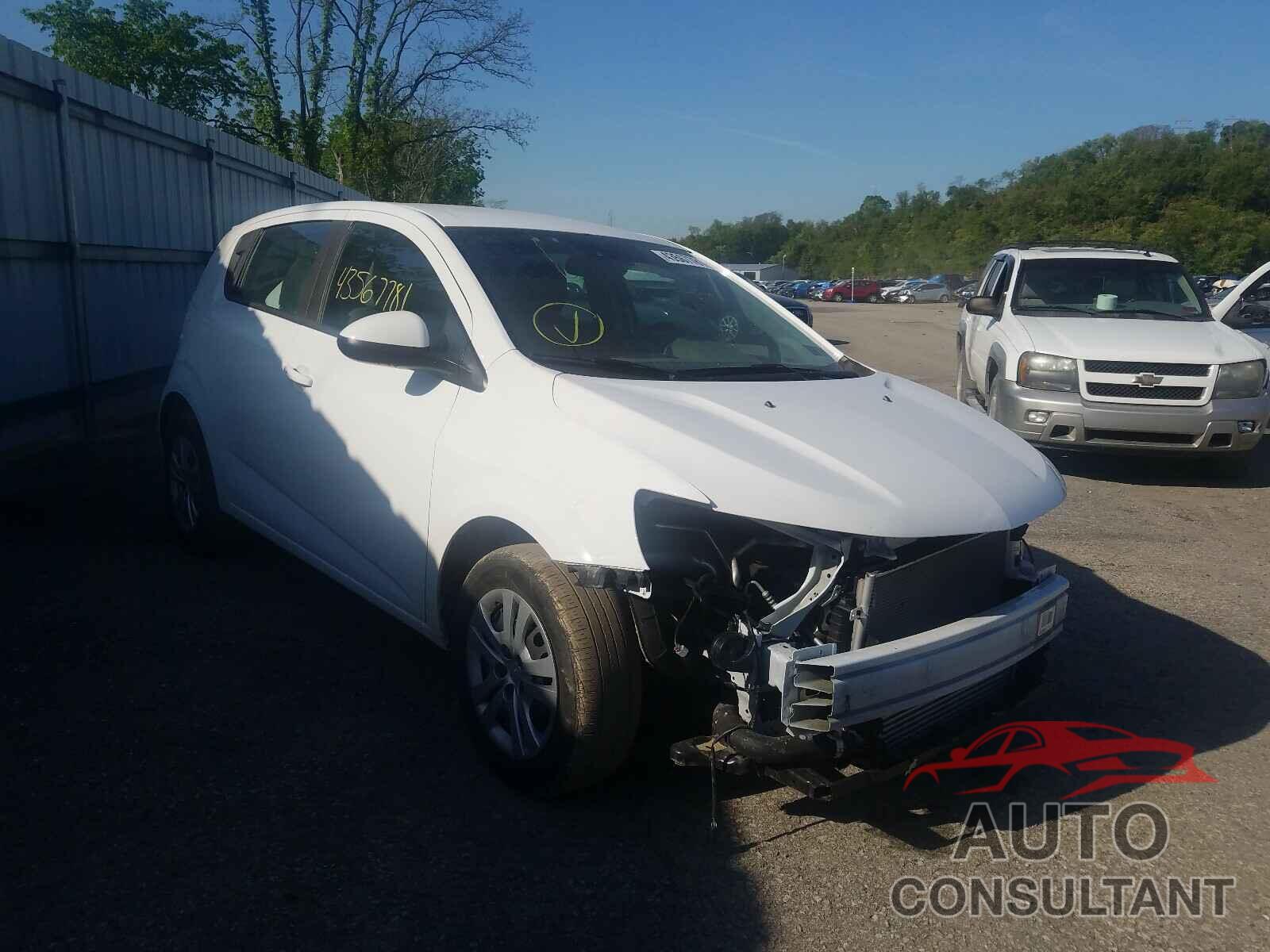CHEVROLET SONIC 2020 - 1G1JG6SB2L4134533