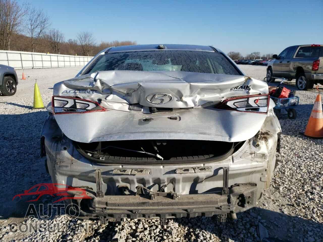 HYUNDAI ACCENT 2020 - 3KPC34A66LE113932