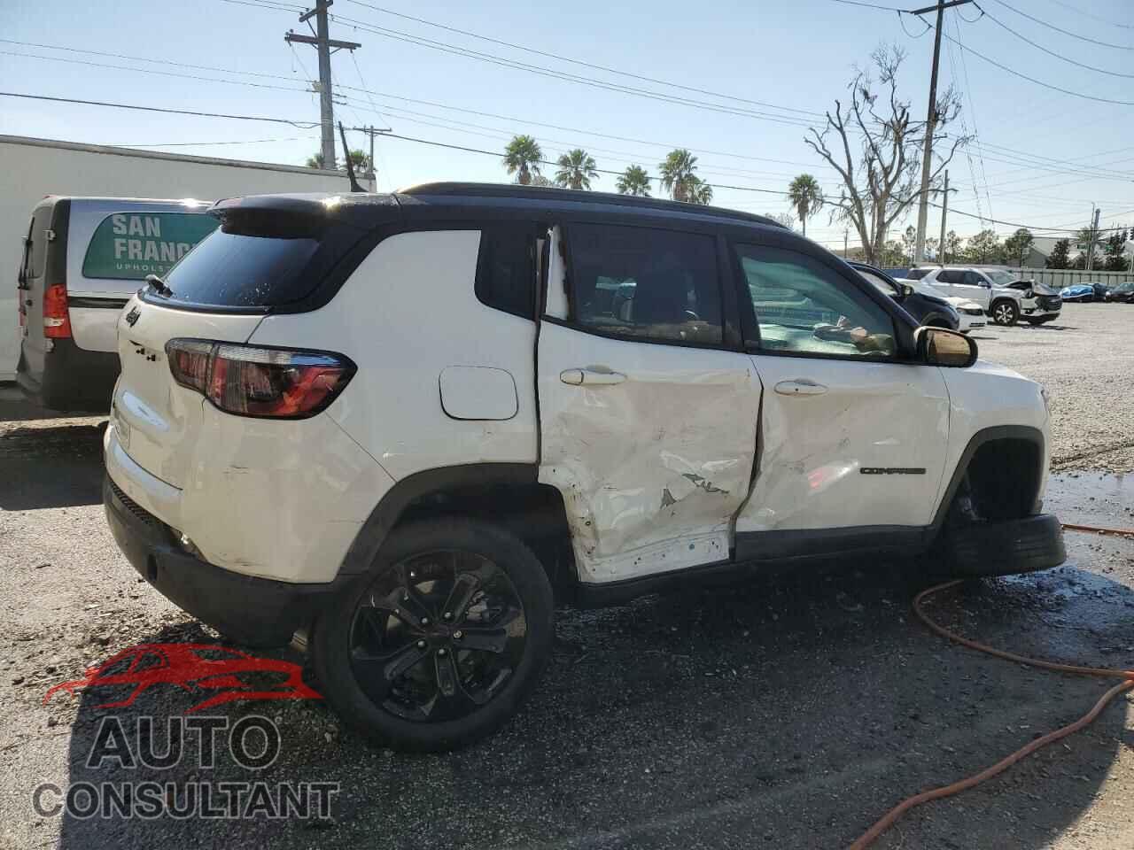 JEEP COMPASS 2018 - 3C4NJDBB5JT492473