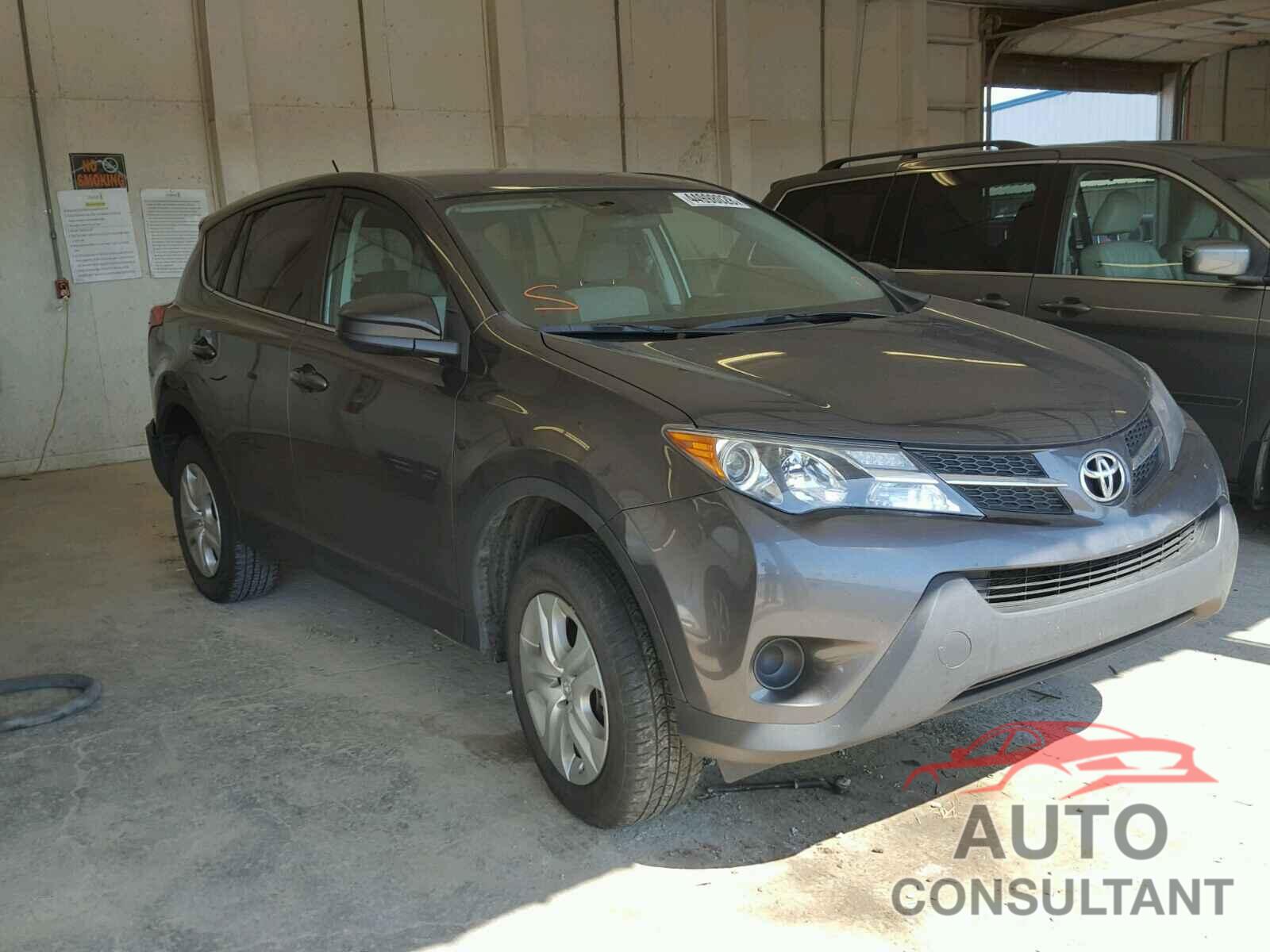TOYOTA RAV4 LE 2015 - 2T3ZFREV7FW142753