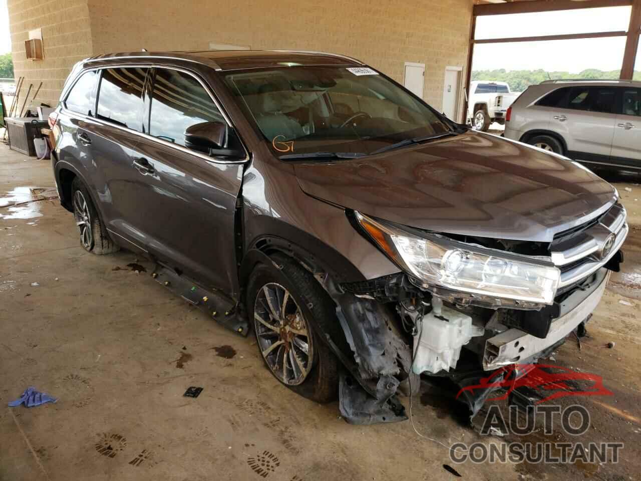 TOYOTA HIGHLANDER 2017 - 5TDKZRFH6HS518915