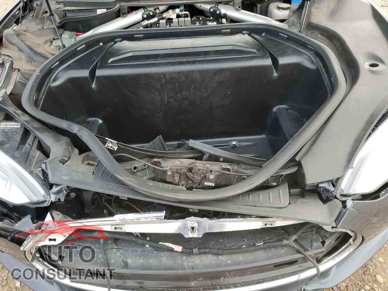 TESLA MODEL S 2015 - 5YJSA1E48FF113079