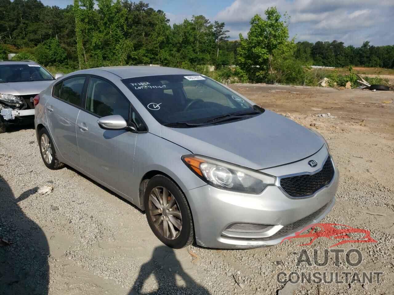 KIA FORTE 2016 - KNAFX4A6XG5439619