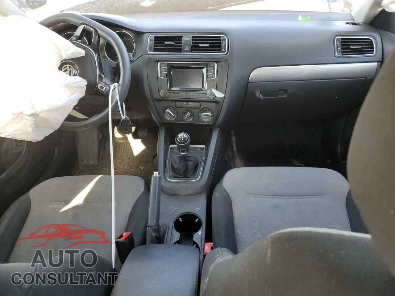 VOLKSWAGEN JETTA 2017 - 3VW167AJ3HM266556