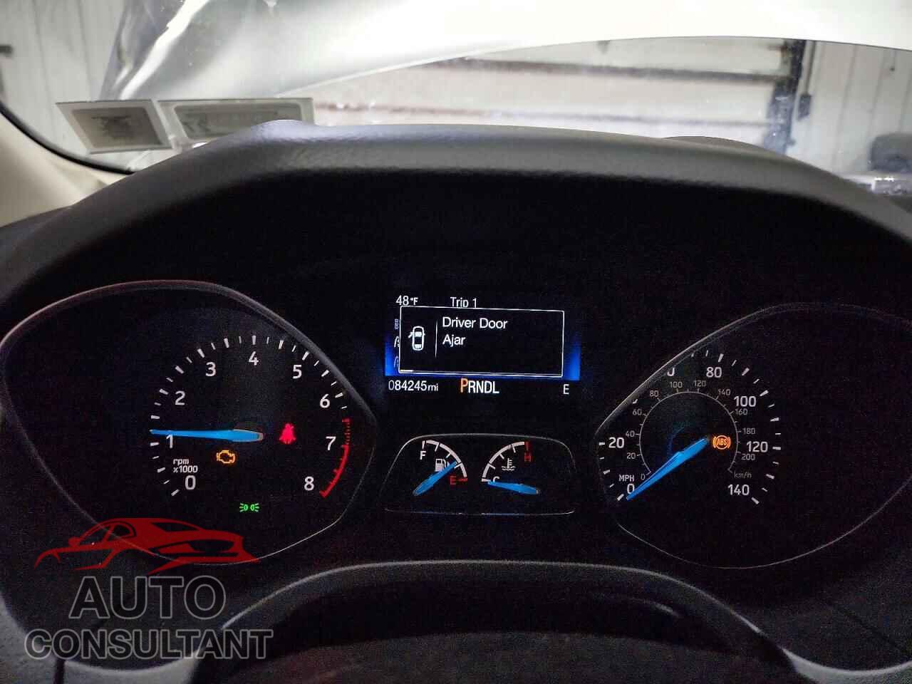 FORD FOCUS 2018 - 1FADP3F23JL301357
