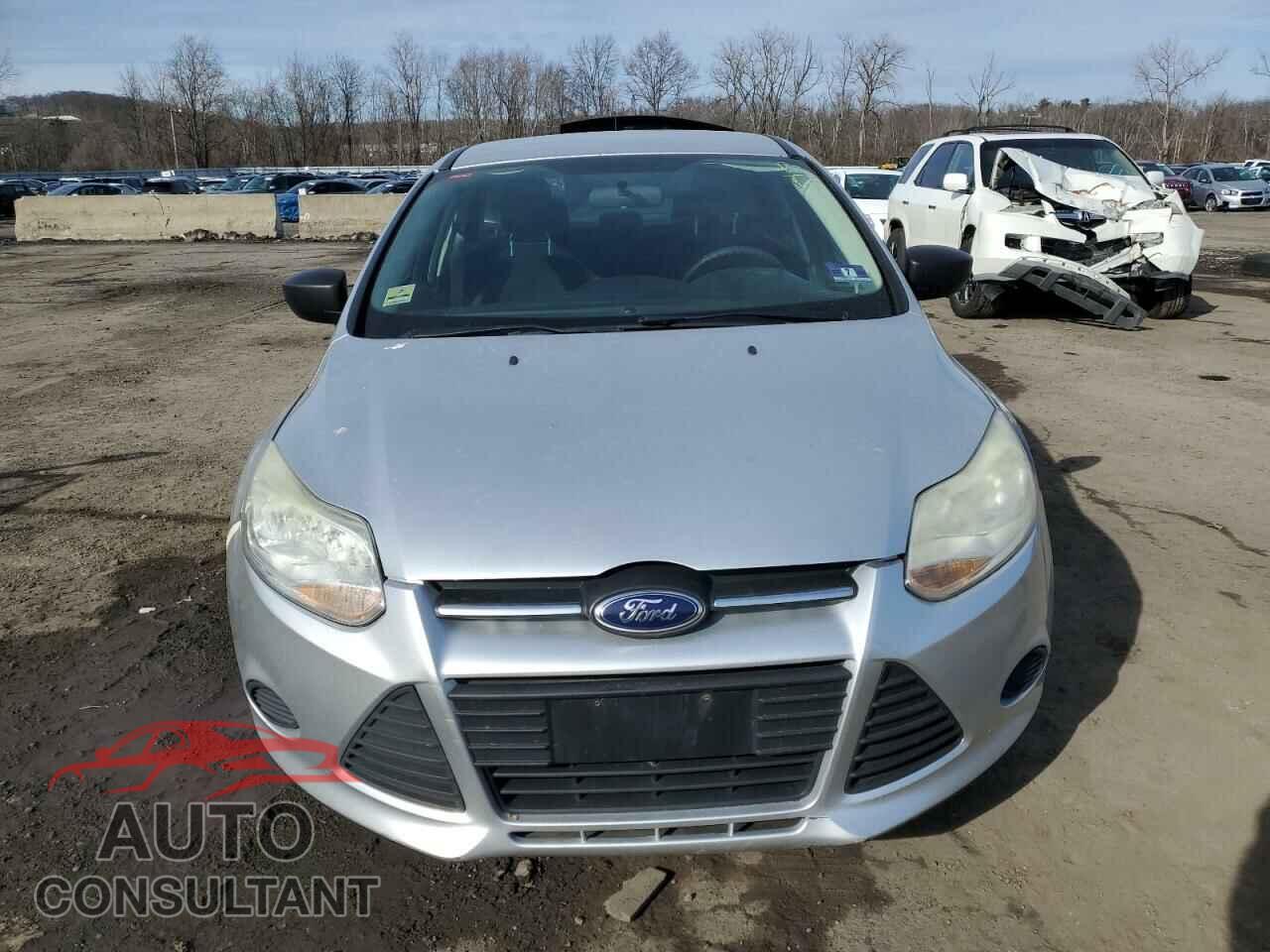 FORD FOCUS 2014 - 1FADP3E23EL459236