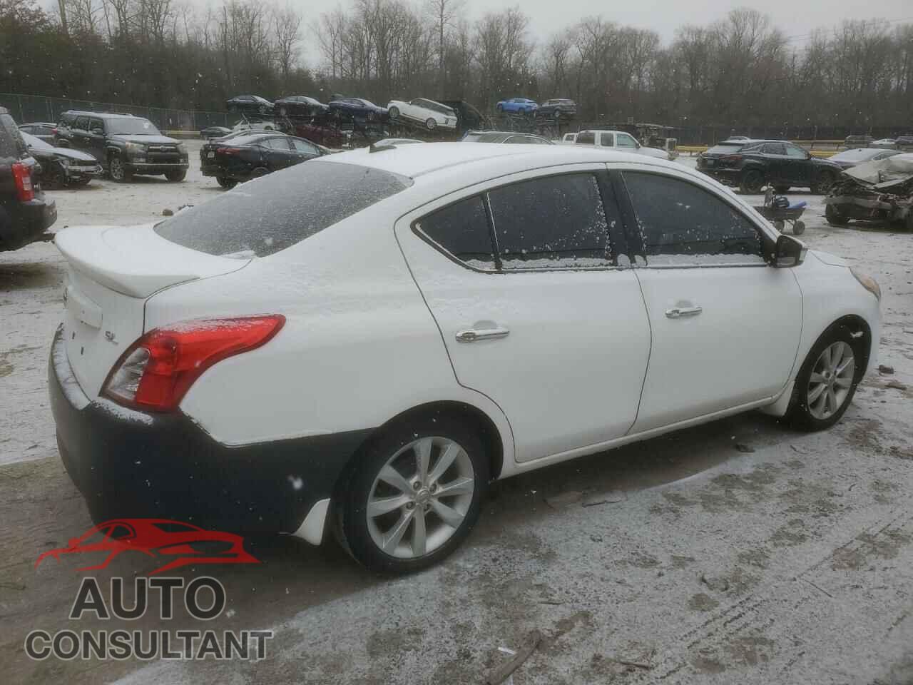 NISSAN VERSA 2017 - 3N1CN7AP3HL840889