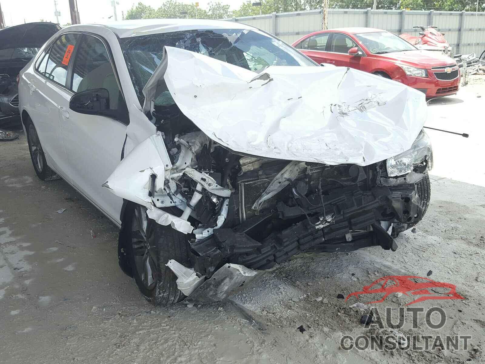 TOYOTA CAMRY 2016 - 4T1BF1FK2GU195894