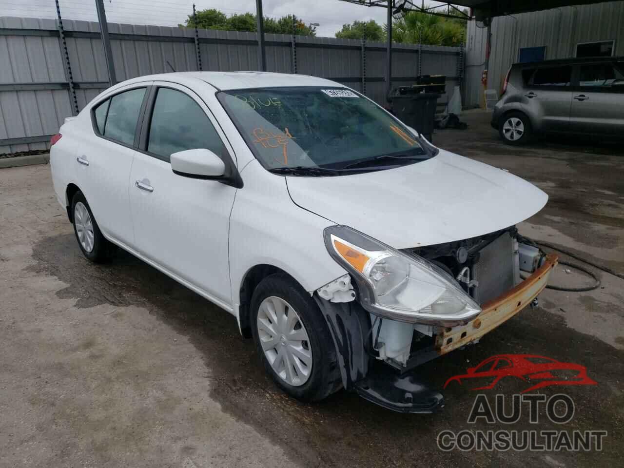 NISSAN VERSA 2018 - 3N1CN7AP7JL833711