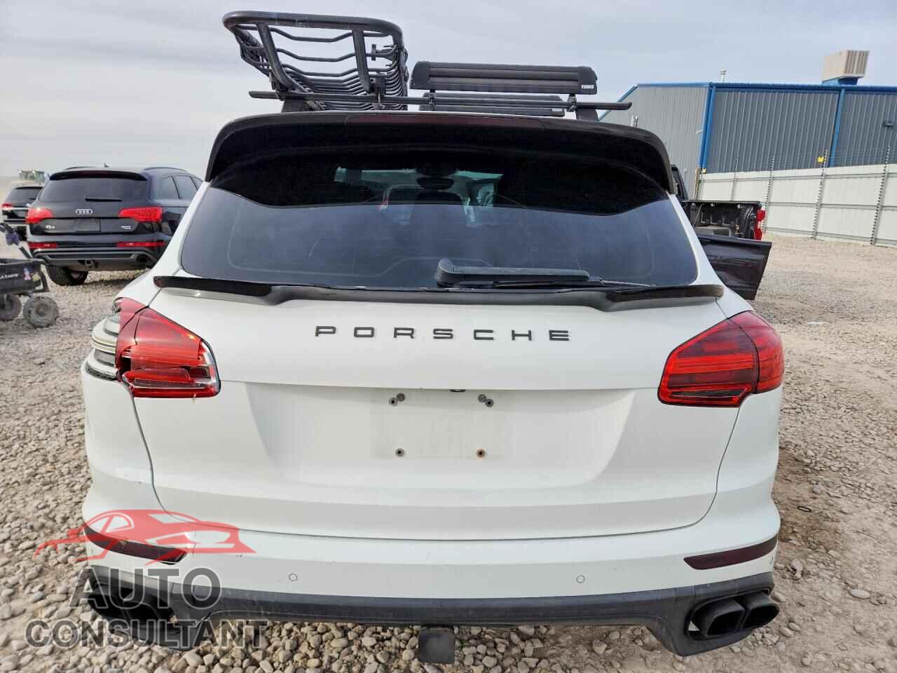 PORSCHE CAYENNE 2016 - WP1AA2A21GLA05194