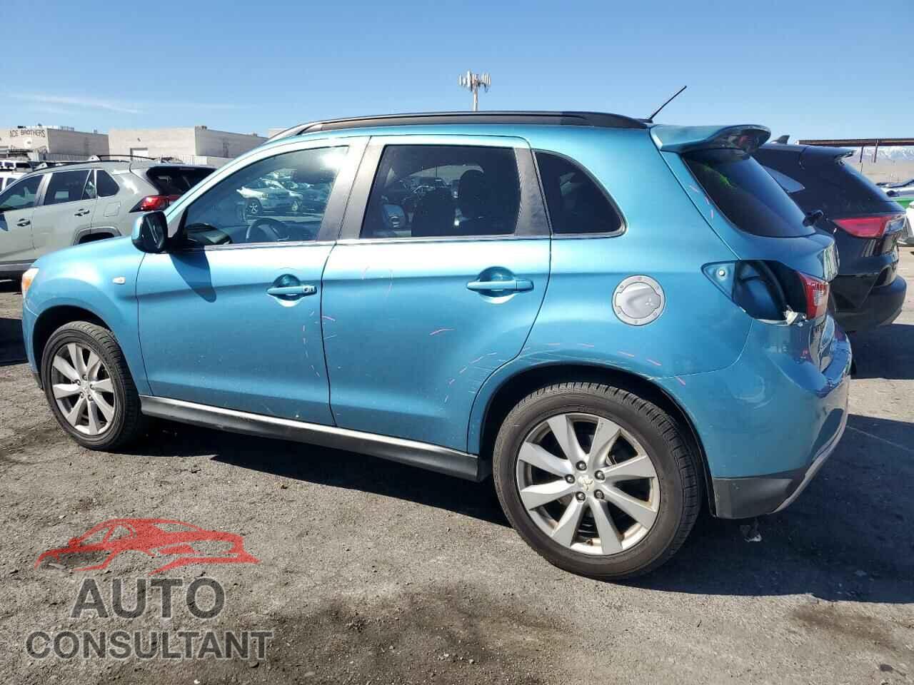 MITSUBISHI OUTLANDER 2013 - 4A4AP4AUXDE013297