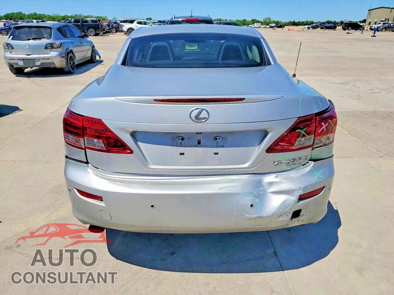 LEXUS IS 2012 - JTHFF2C22C2524520