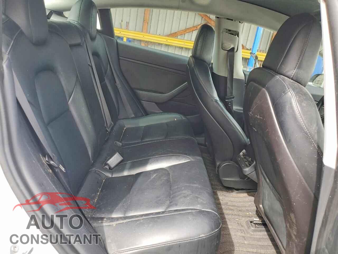 TESLA MODEL 3 2019 - 5YJ3E1EA5KF396954