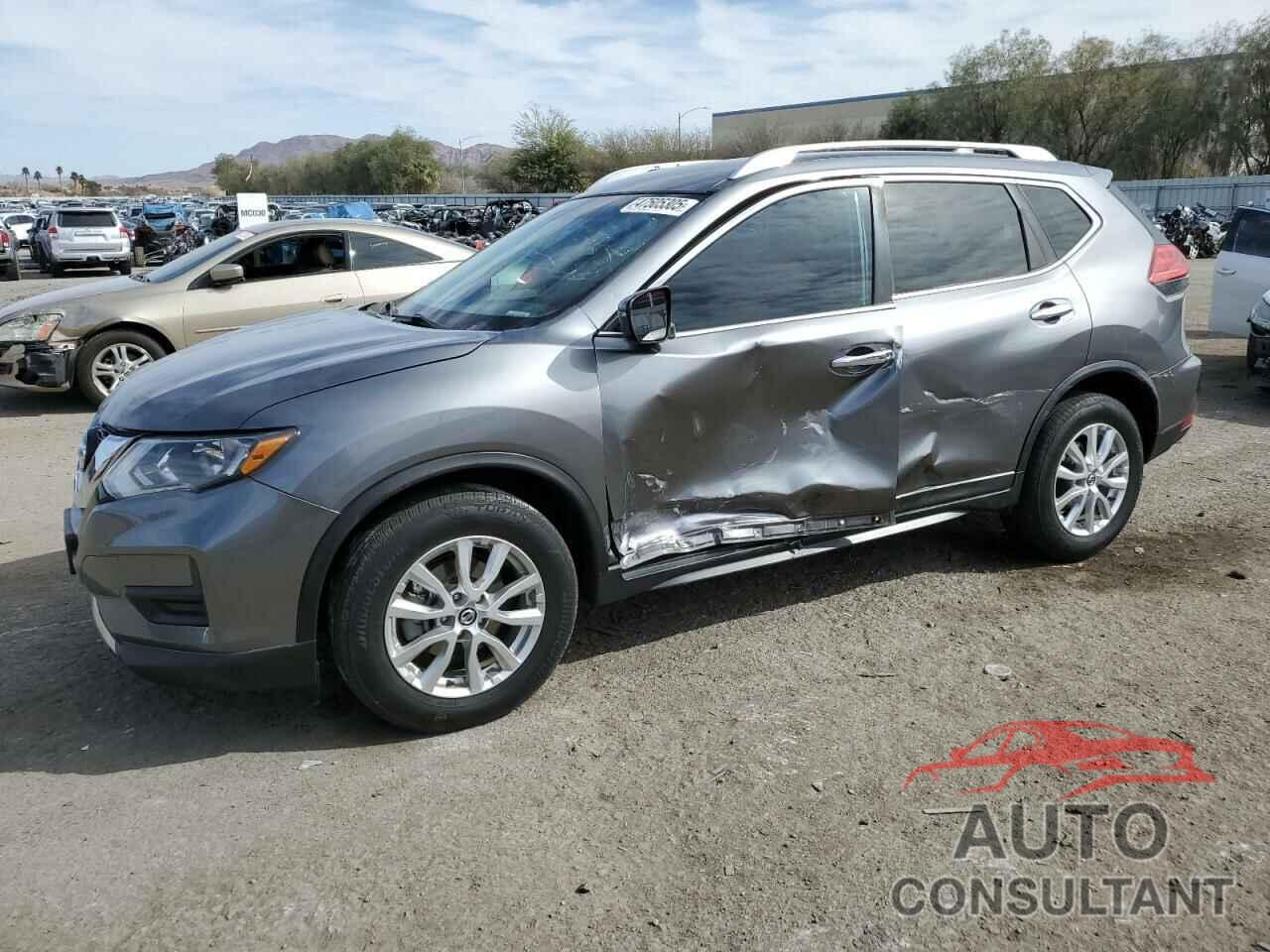 NISSAN ROGUE 2017 - KNMAT2MT6HP513056