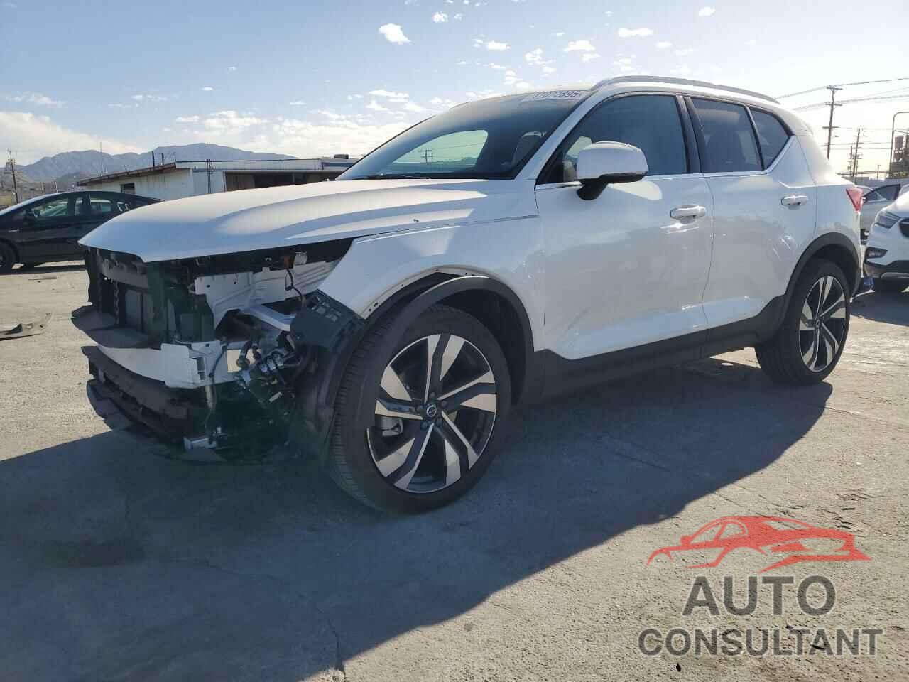 VOLVO XC40 PLUS 2024 - YV4L12UE2R2343984