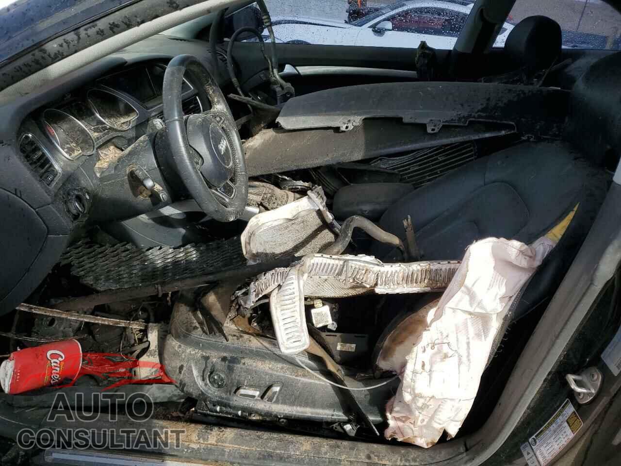 AUDI A5 2013 - WAUCFAFR0DA033357