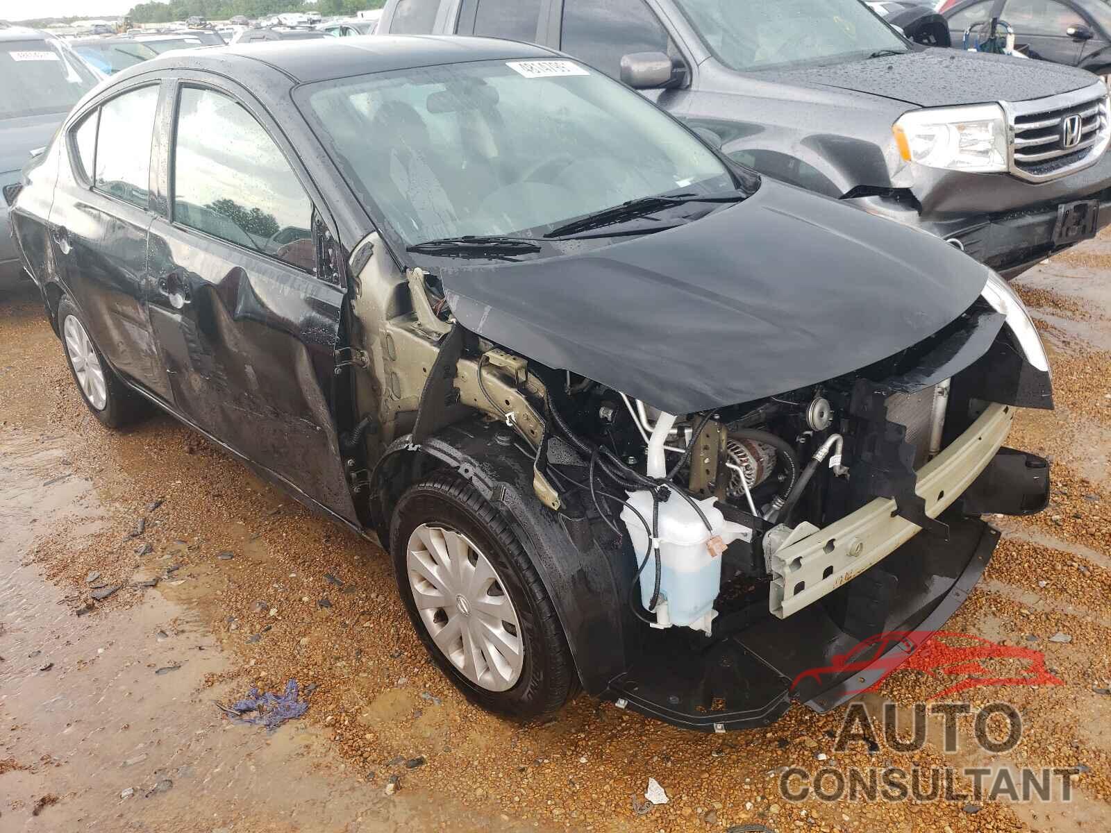 NISSAN VERSA 2017 - 3N1CN7AP1HL893347