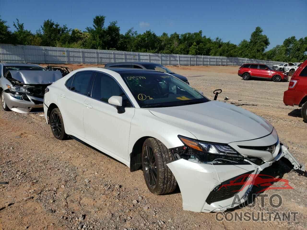 TOYOTA CAMRY 2021 - 4T1K61AK0MU595794