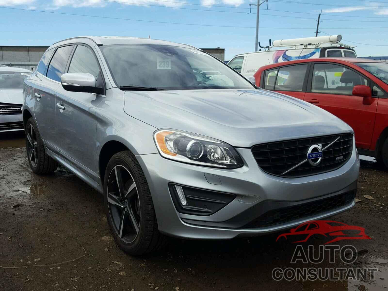 VOLVO XC60 2015 - YV4902RGXF2587563