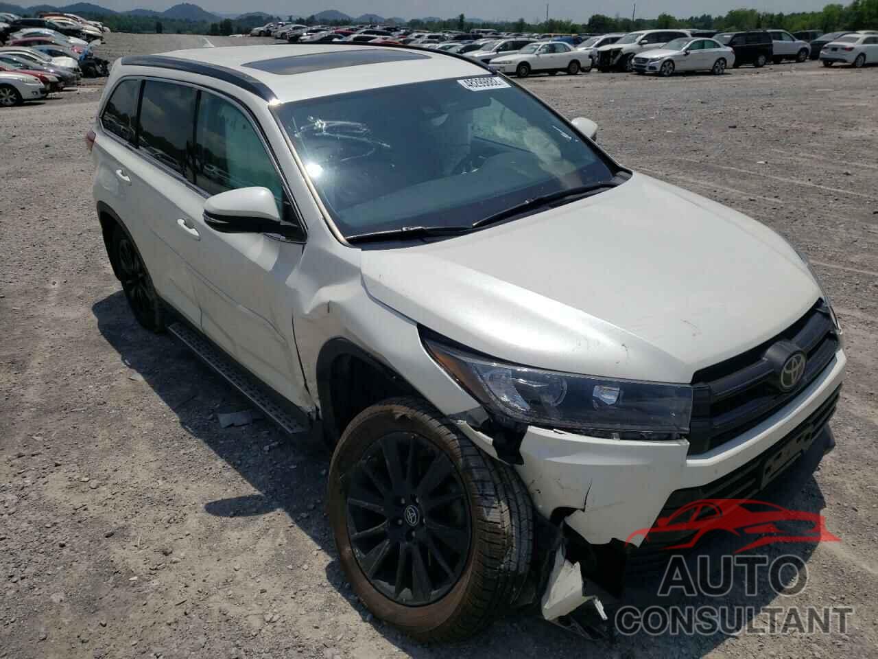 TOYOTA HIGHLANDER 2019 - 5TDJZRFH6KS577255