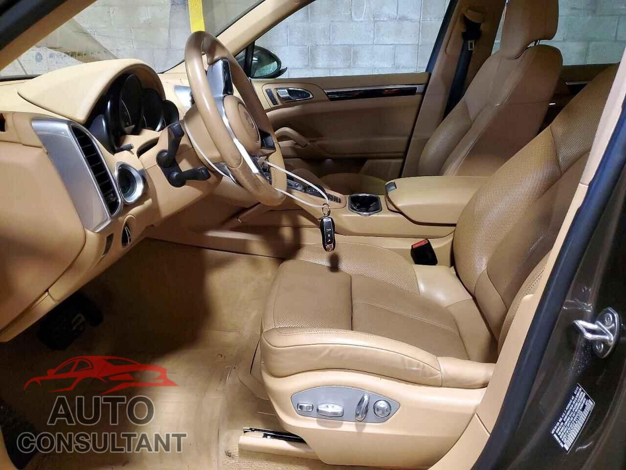 PORSCHE CAYENNE 2016 - WP1AA2A20GLA11259