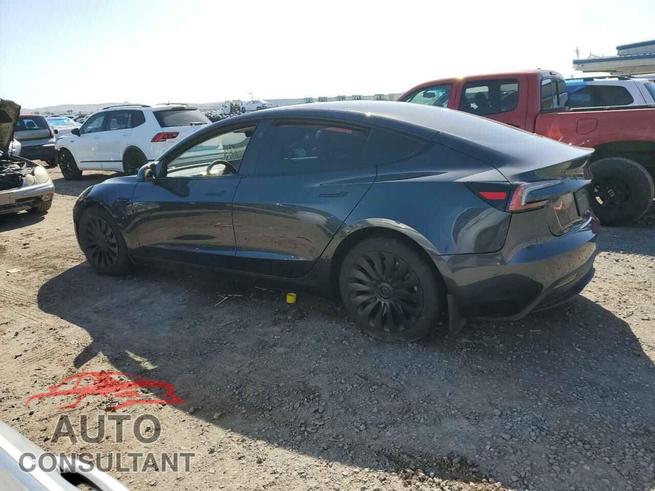 TESLA MODEL 3 2024 - 5YJ3E1EB9RF812068